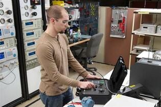 手動(dòng)壓力(li)校準及(ji)精(jīng)密壓力(li)測(ce)量