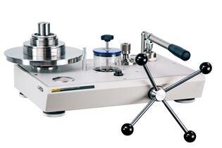 Fluke Calibration P3200 Hydraulic Deadweight Tester Fluke Calibration P3200 Hydraulic Deadweight Tester